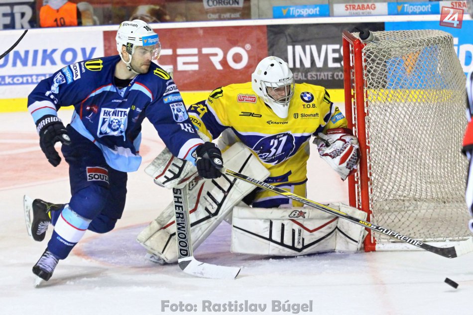 Ilustračný obrázok k článku FOTO: Hokejisti Nitry zvládli domáci zápas, porazili Piešťany a dotiahli sa na Zvolen