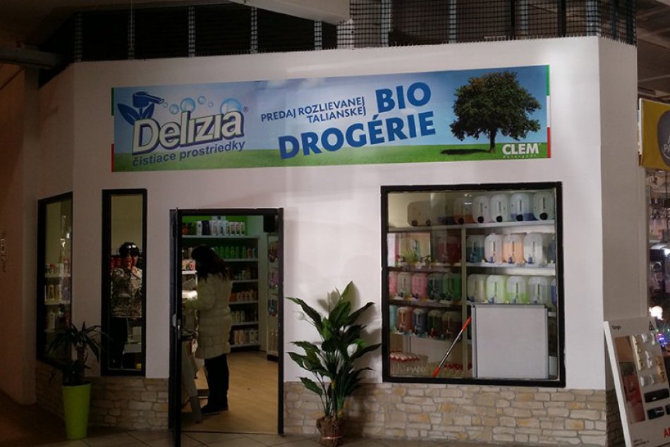 Ilustračný obrázok k článku Žilinčania, obľúbili ste si čapovanú drogériu? POZOR, prevádzka zmenila adresu. A nielen to...