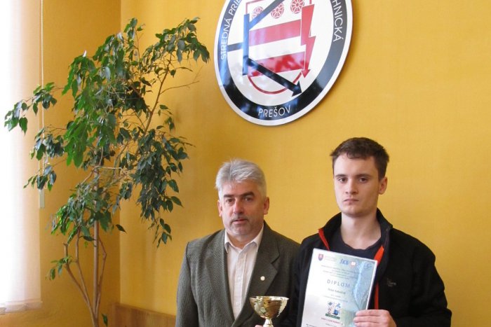 Ilustračný obrázok k článku Dvojnásobný úspech študentov prešovskej elektrotechnickej priemyslovky: Aha, čo sa im podarilo!