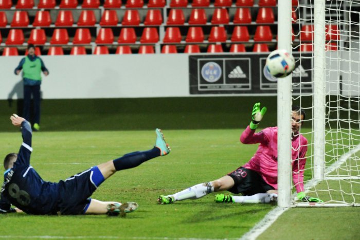 Ilustračný obrázok k článku MFK Ružomberok vykročil do sezóny ľavou: Porazil domáce Zlaté Moravce