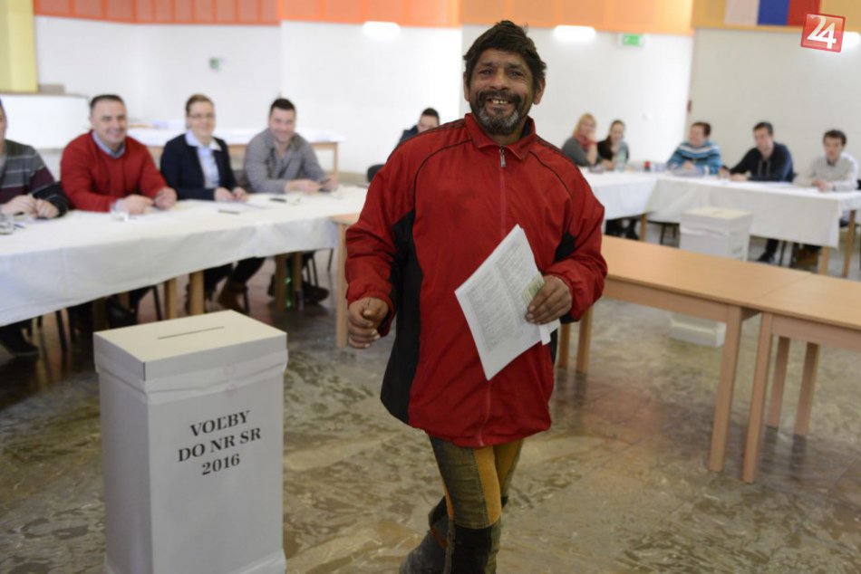 Ilustračný obrázok k článku Polícia preverovala údajné kupovanie hlasov na košickom Luníku IX: Ako to dopadlo?