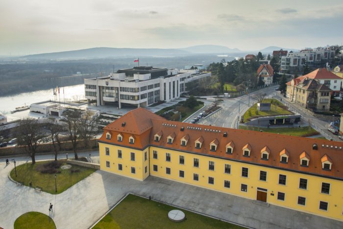 Ilustračný obrázok k článku Špeciálny online prenos: Ako volila Bratislava? Sledujte priebežné výsledky