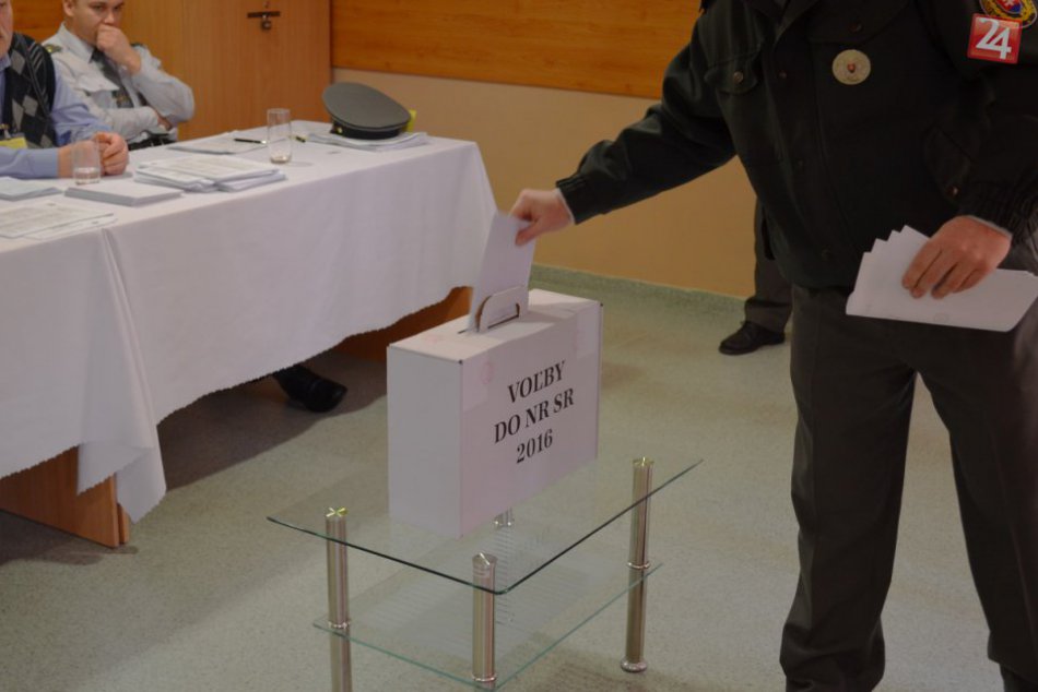 Ilustračný obrázok k článku Obec, v ktorej do politiky vstupujú najmä ženy: Dámy majú pod palcom aj volebnú komisiu