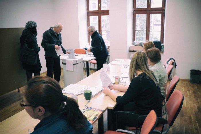 Ilustračný obrázok k článku Sledovali sme ONLINE: Neoficiálne výsledky volieb v našom okrese