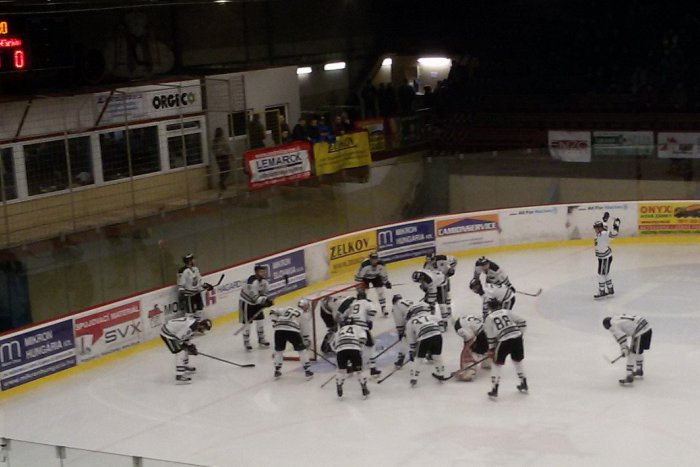 Ilustračný obrázok k článku Bardejovský uragán sfúkol novozámocké nádeje