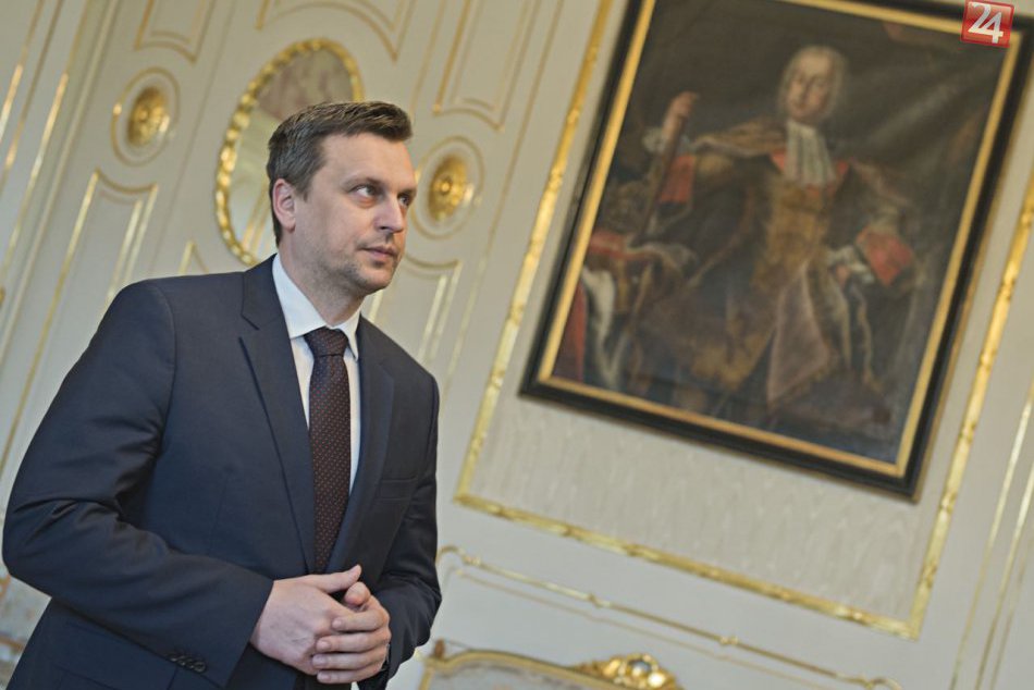 Ilustračný obrázok k článku Ďalší ústavný činiteľ je na operačnom stole