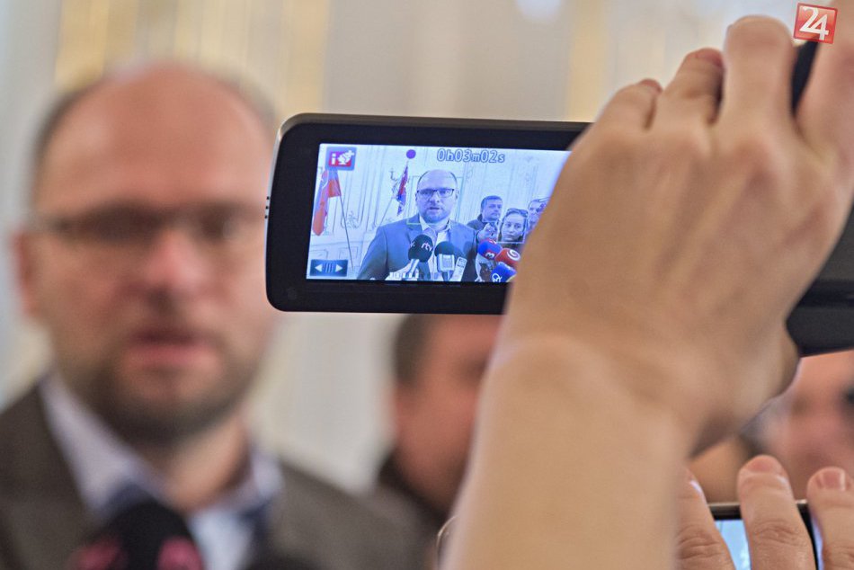 Ilustračný obrázok k článku Sulík nenastúpi ako poslanec Národnej rady: Ostane v Európskom parlamente
