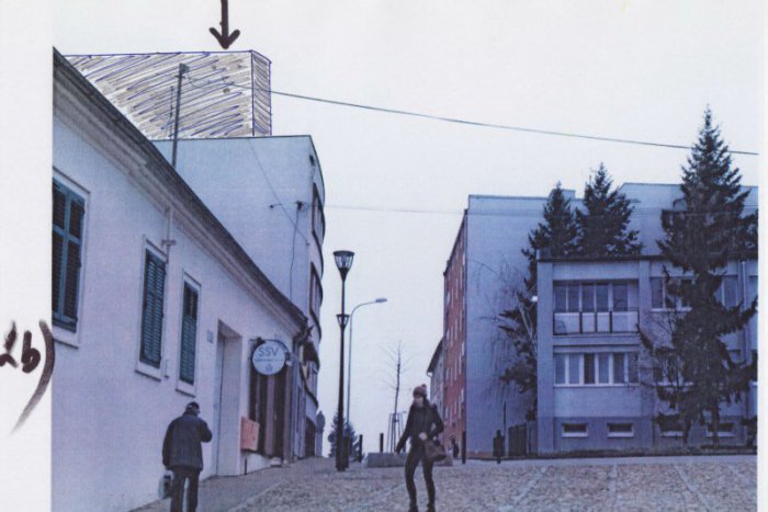 Ilustračný obrázok k článku Dva roky bojujú proti nadstavbe v centre Nitry: Začalo rokovanie o priestupku stavebníka