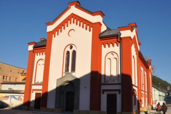 Ilustračný obrázok k článku TIPY na VÍKEND: V Synagóge sa ide vítať jar, v Koniarni bude veľký basketfest, Figaro sa žení v Kultúre a ďalšie