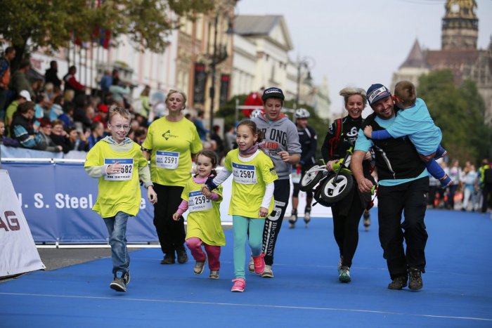 Ilustračný obrázok k článku Bežci košického Medzinárodného maratónu mieru môžu pri registrácii podporiť tri charitatívne projekty. Výťažok ostáva na východe Slovenska