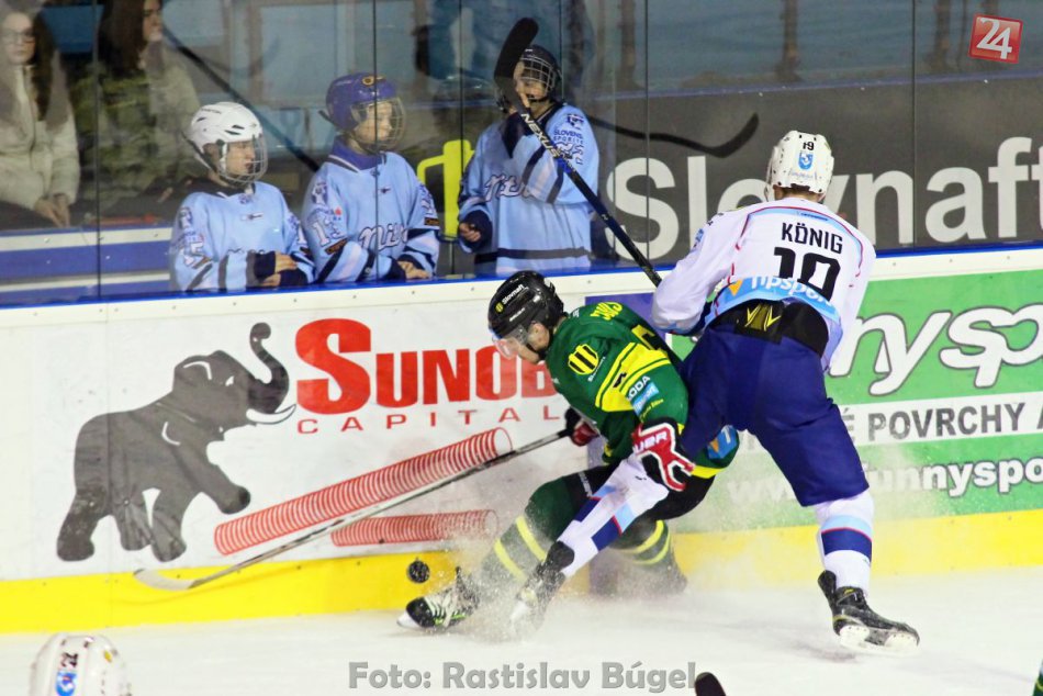Ilustračný obrázok k článku Prvá domáca prehra je na svete: Hokejisti Nitry podľahli Žiline