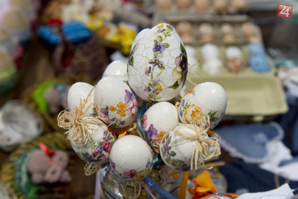 Ilustračný obrázok k článku Obrazom: Ponuka tradičných Veľkonočných trhov chránených dieľní je opäť pestrá