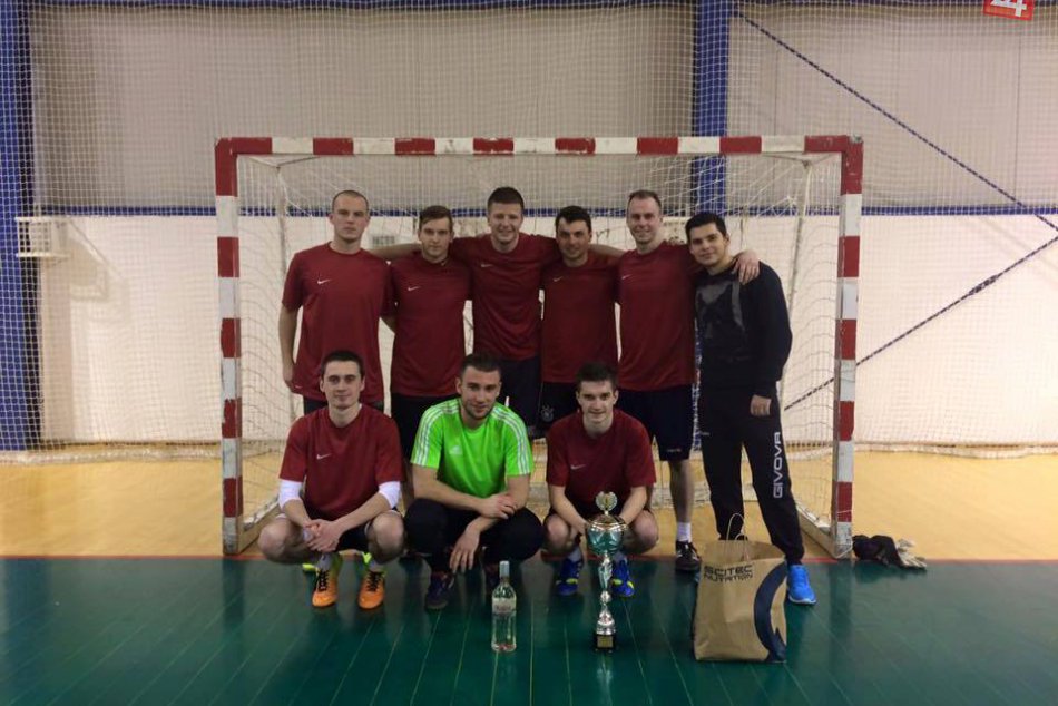 Ilustračný obrázok k článku Breznianski futsalisti chodia vyhrávať turnaje mimo mesta: Liga nám v Brezne chýba