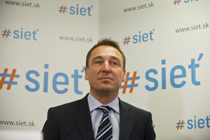 Ilustračný obrázok k článku Minister dopravy Roman Brecely: Výstavba obchvatu Prešova sa môže odsunúť o niekoľko mesiacov