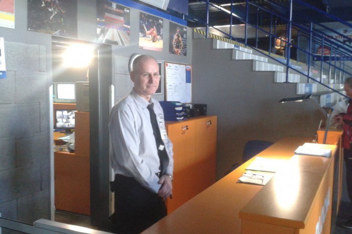 Ilustračný obrázok k článku Dlhoročný ochrankár Igor zo Steel Areny: Agresori budú stále! Kedy je najostrejšia atmosféra?