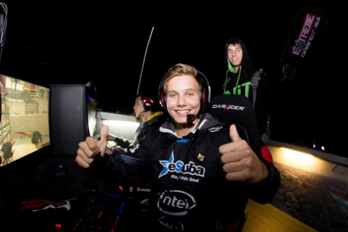 Ilustračný obrázok k článku Košičan Rado (19) si splnil sen a zarába hraním hier: Na streame sa ma pýtajú aj či som panic a čo si dávam na vlasy!