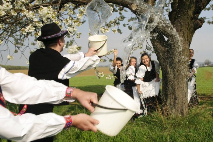 Ilustračný obrázok k článku Od pôstu cez umučenie až po zmŕtvychvstanie Krista. Otestujte sa, čo viete o Veľkej noci