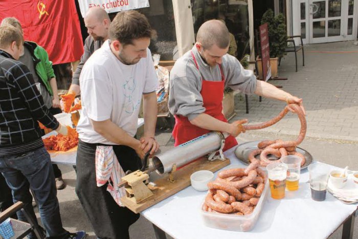 Ilustračný obrázok k článku Klobásový festival v Dubravke