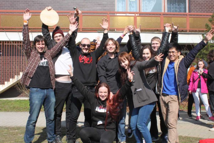 Ilustračný obrázok k článku Košické študentské rádio s historickým úspechom: V prestížnej súťaži získali aj cenu Českého rozhlasu!