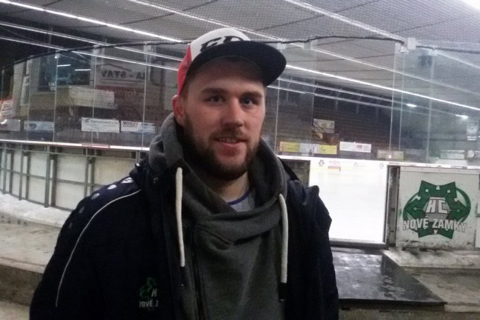 Ilustračný obrázok k článku Brankár Nových Zámkov Ján Chovan: Postup do Tipsport ligy chceme potvrdiť čo najskôr