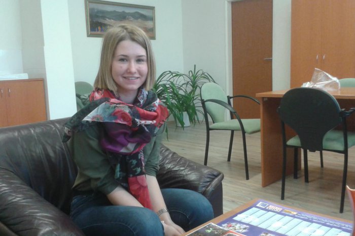 Ilustračný obrázok k článku Nadaná košická gymnazistka značne vytŕča z davu: Ema (17) sa dostala už aj pred komisiu OSN
