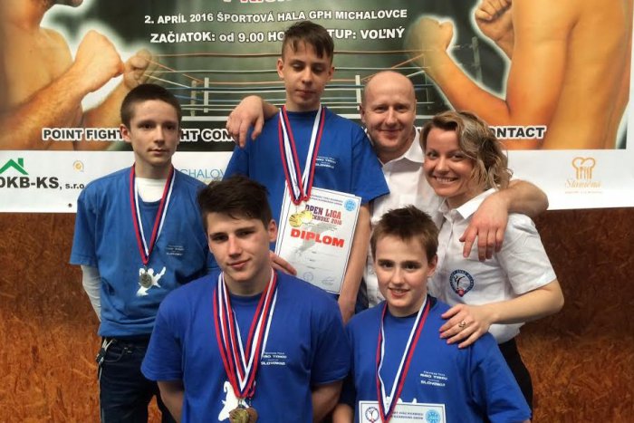 Ilustračný obrázok k článku Na turnaji štartovalo 222 bojovníkov. Štyria humenskí kickboxeristi brali spolu až osem medailí