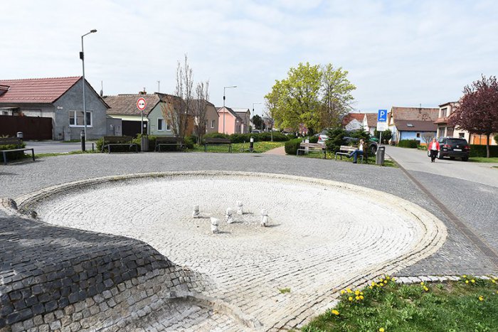 Ilustračný obrázok k článku V Slovenskom Grobe bude nová atrakcia - odfotiť sa budete môcť aj na soche husi