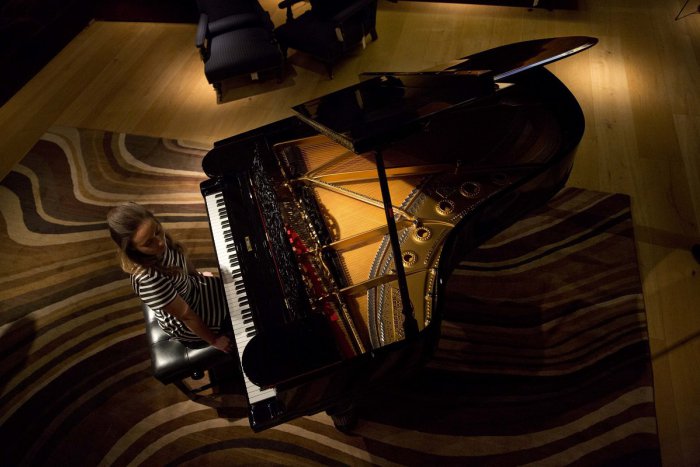 Ilustračný obrázok k článku Veľký talent v rukách Bálintovej a Mikitovej: Korunované klaviristky Michaloviec :-)