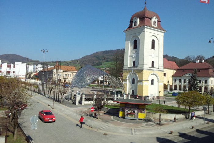 Ilustračný obrázok k článku Novinka na nábreží, unikátne maľby aj miniatúry. 5 tém, ktoré rezonovali v Brezne