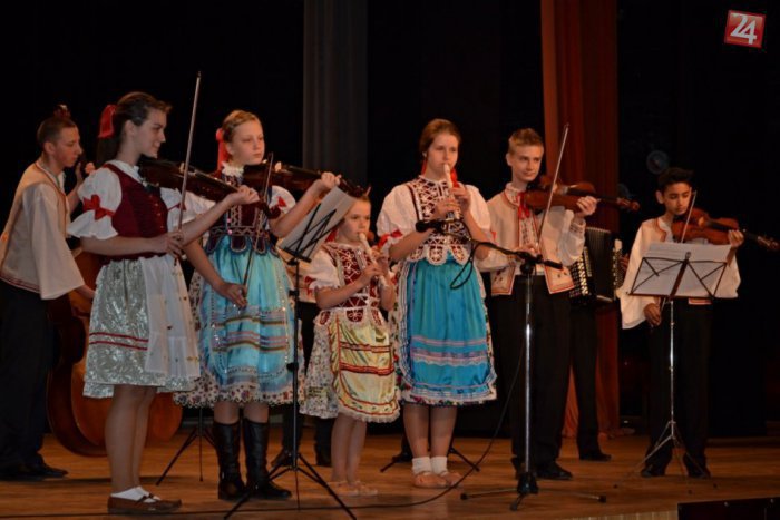 Ilustračný obrázok k článku Na svoje si prídu aj najmenší: Detský festival hudby, tanca a spevu oživí priestory Domu tradičnej kultúry Gemera