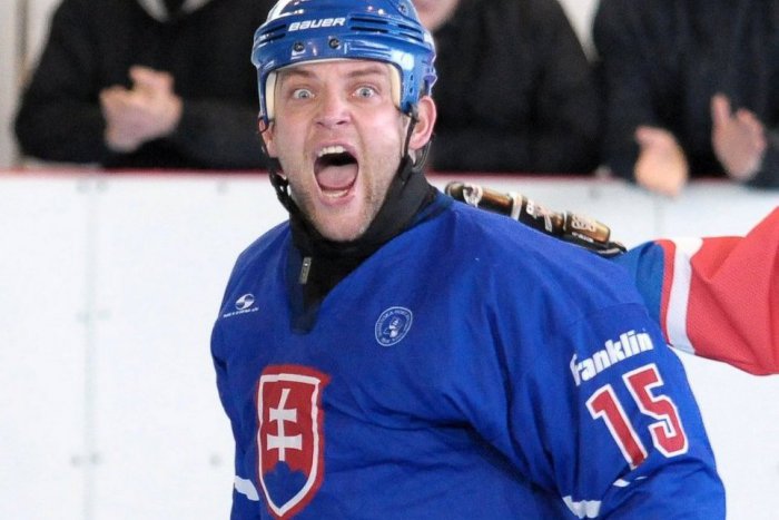 Ilustračný obrázok k článku Čo prinieslo hokejbalové derby dvoch susedov? Sumár zápasov Martina a Vrútok