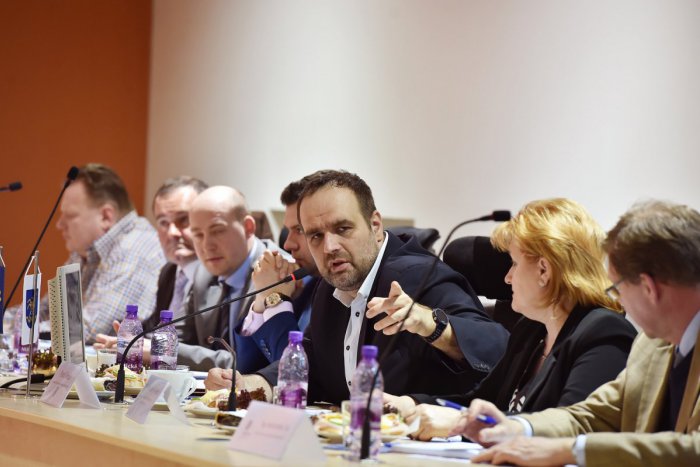 Ilustračný obrázok k článku Župa otvára verejné debaty k riešeniu dopravnej situácie okolo Triblaviny