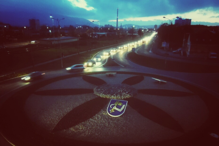 Ilustračný obrázok k článku Kolóny pred kruháčom? Humenský problém sa už ocitol aj na pôde ministerstva