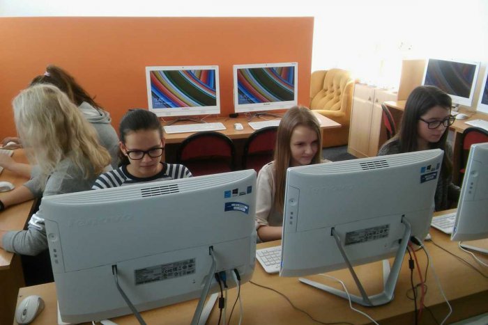 Ilustračný obrázok k článku Školy dostanú nové pripojenie na internet: Rezort podpísal projekt Edunet_SK