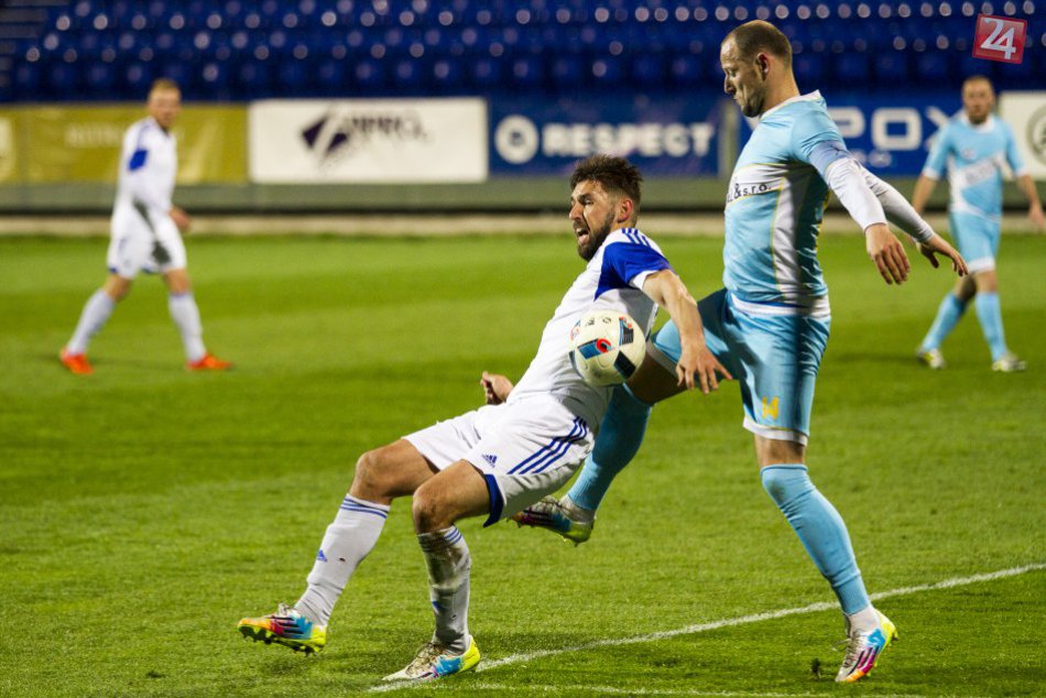 Ilustračný obrázok k článku Spišské derby v NTC: Zápas medzi Popradom a Novou Vsou okorenilo päť gólov