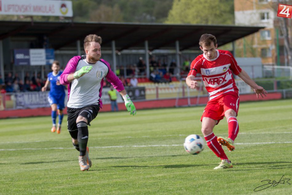 Ilustračný obrázok k článku Poslanci budú rozhodovať o rekonštrukcii futbalového štadióna: Argumenty pre a proti