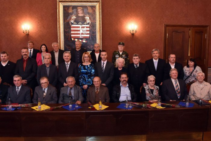 Ilustračný obrázok k článku V Košiciach ocenili veteránov protikomunistického odboja: Tieto mená sa medzi nimi vynímali najviac!