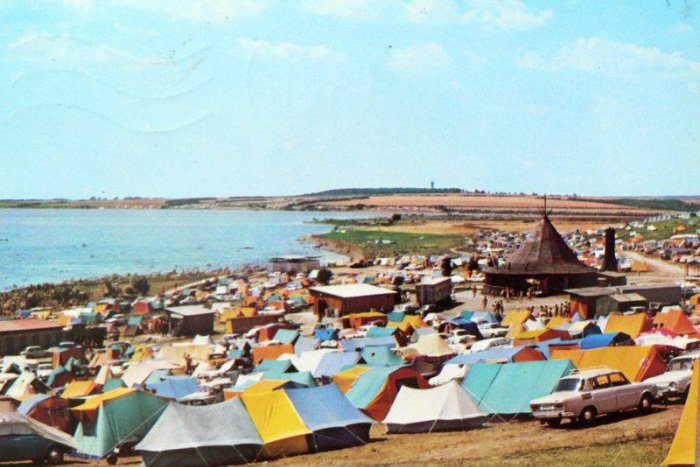 Ilustračný obrázok k článku Na Šírave sa pripravuje veľké retro prekvapenie: Máte ešte starú nafukovačku? :)