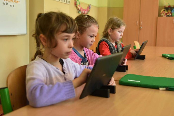 Ilustračný obrázok k článku Škola v obci pri Košiciach kráča s dobou: V tomto drží na východe prvenstvo!