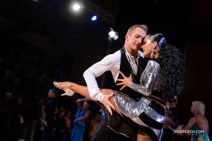 Ilustračný obrázok k článku Vyššie už sa mieriť ani nedá: Žiarska tanečnica Dominika s partnerom idú na majstrovstvá sveta v Číne!