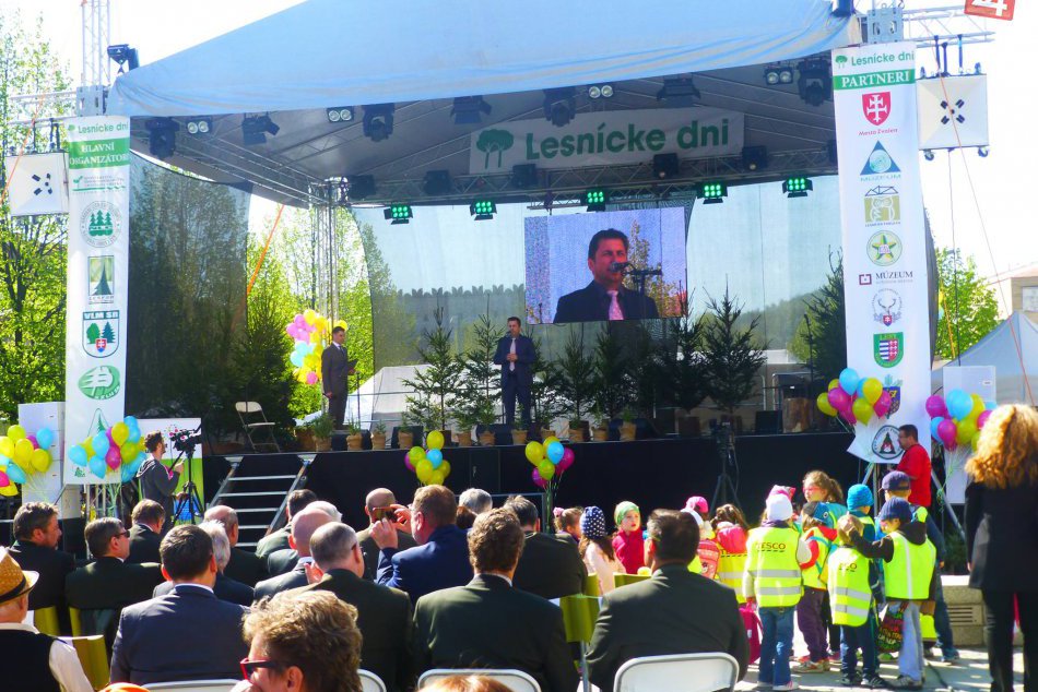 Ilustračný obrázok k článku Lesnícke dni budú aj s revivalom skupiny Beatles. Na čo všetko sa môžete tešiť?