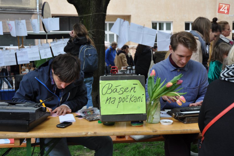 Ilustračný obrázok k článku OBRAZOM: Jakubovo námestie ožilo, postaral sa o to Dobrý trh