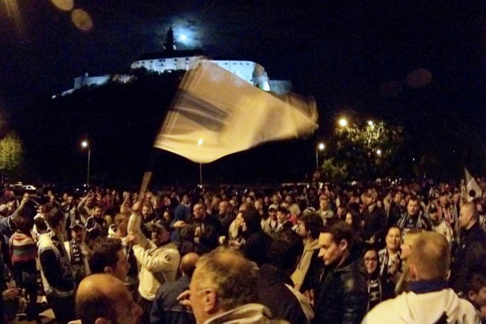 Ilustračný obrázok k článku HK Nitra vstúpi do novej sezóny veľkolepo: Fanúšikov čaká spoločný pochod