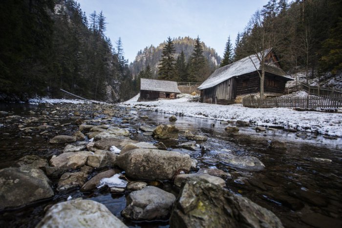 Ilustračný obrázok k článku Letná sezóna sa blíži: V rámci prípravy začínajú čistiť liptovské doliny