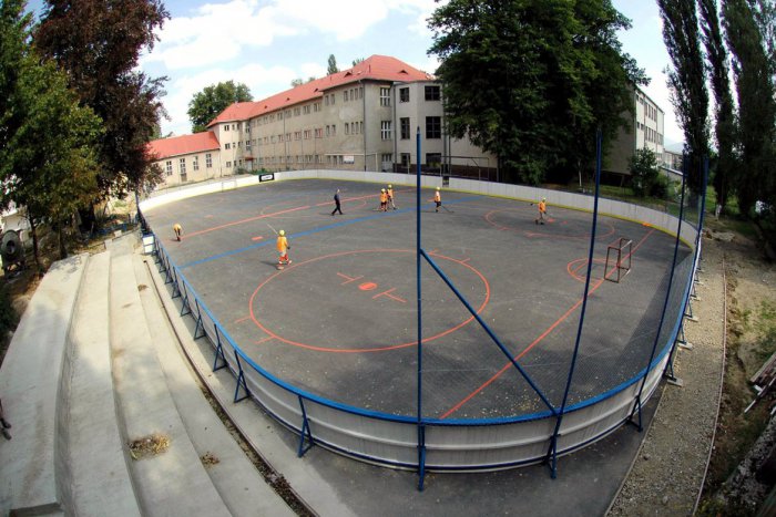 Ilustračný obrázok k článku Problémy kežmarských hokejbalistov: Nemôžu odohrať extraligu doma