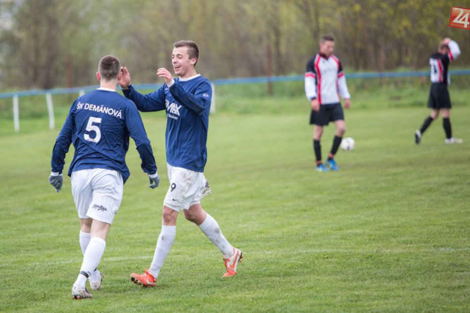 Ilustračný obrázok k článku Bobrovec zaskočil Dúbravčanov, cenný bod pre Demänovú: Pozrite si výsledky z futbalu