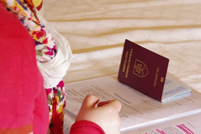 Ilustračný obrázok k článku RADÍME: Pozor na obchodníkov s ľuďmi, zlákať vás môžu ponukou letnej brigády