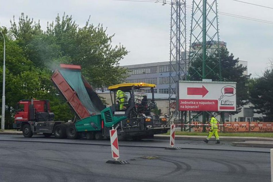 Ilustračný obrázok k článku Rozkopávky na bratislavských cestách: Ktorým úsekom je lepšie vyhnúť sa