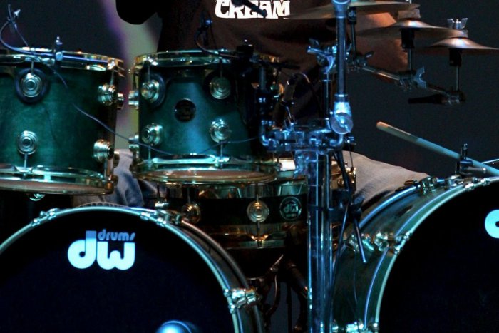 Ilustračný obrázok k článku Milovníci bicích si prídu na svoje: Nové Zámky privítajú hudobný výkvet