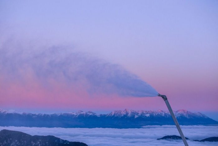 Ilustračný obrázok k článku Dobrá správa pre lyžiarov: Pri Mikuláši sa bude lyžovať aj v máji